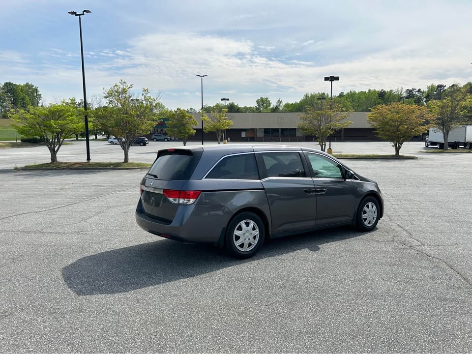 2016 HONDA Odyssey LX - Thumbnail 3