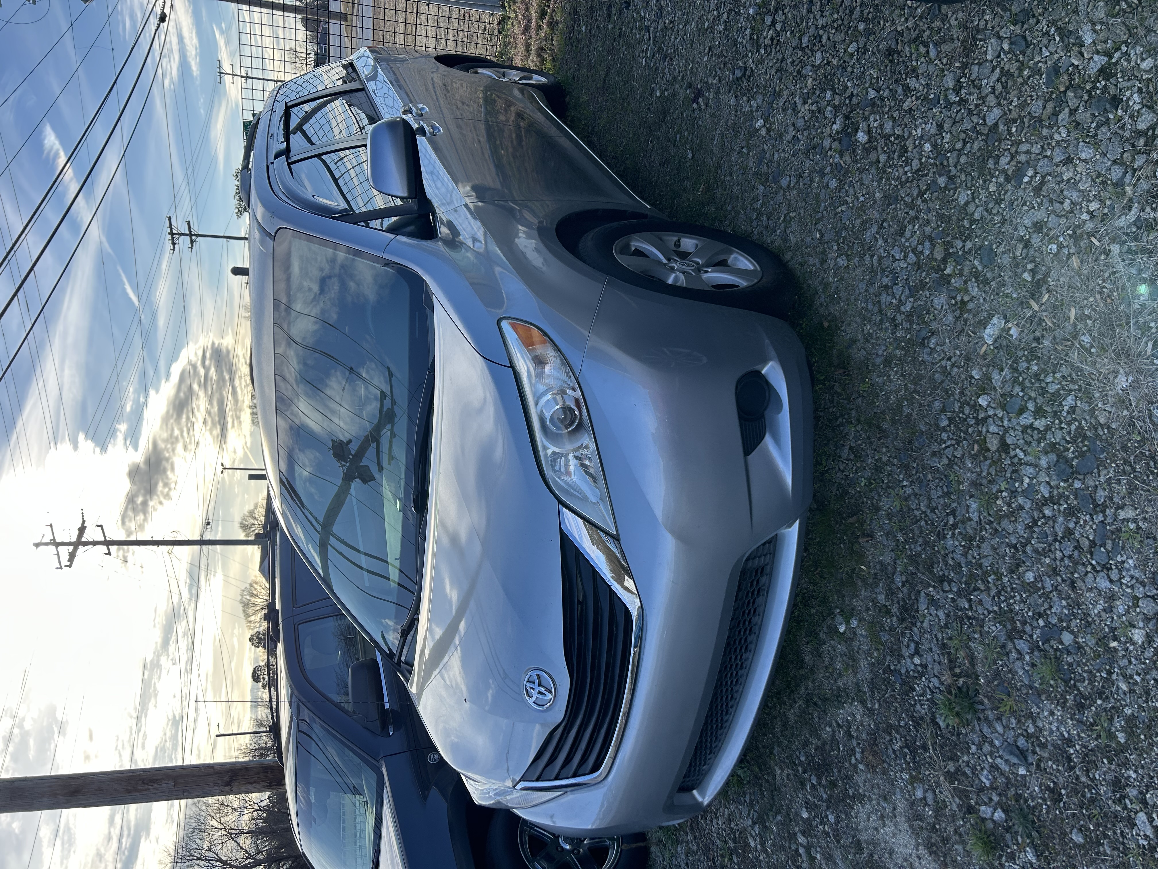 2012 TOYOTA Sienna