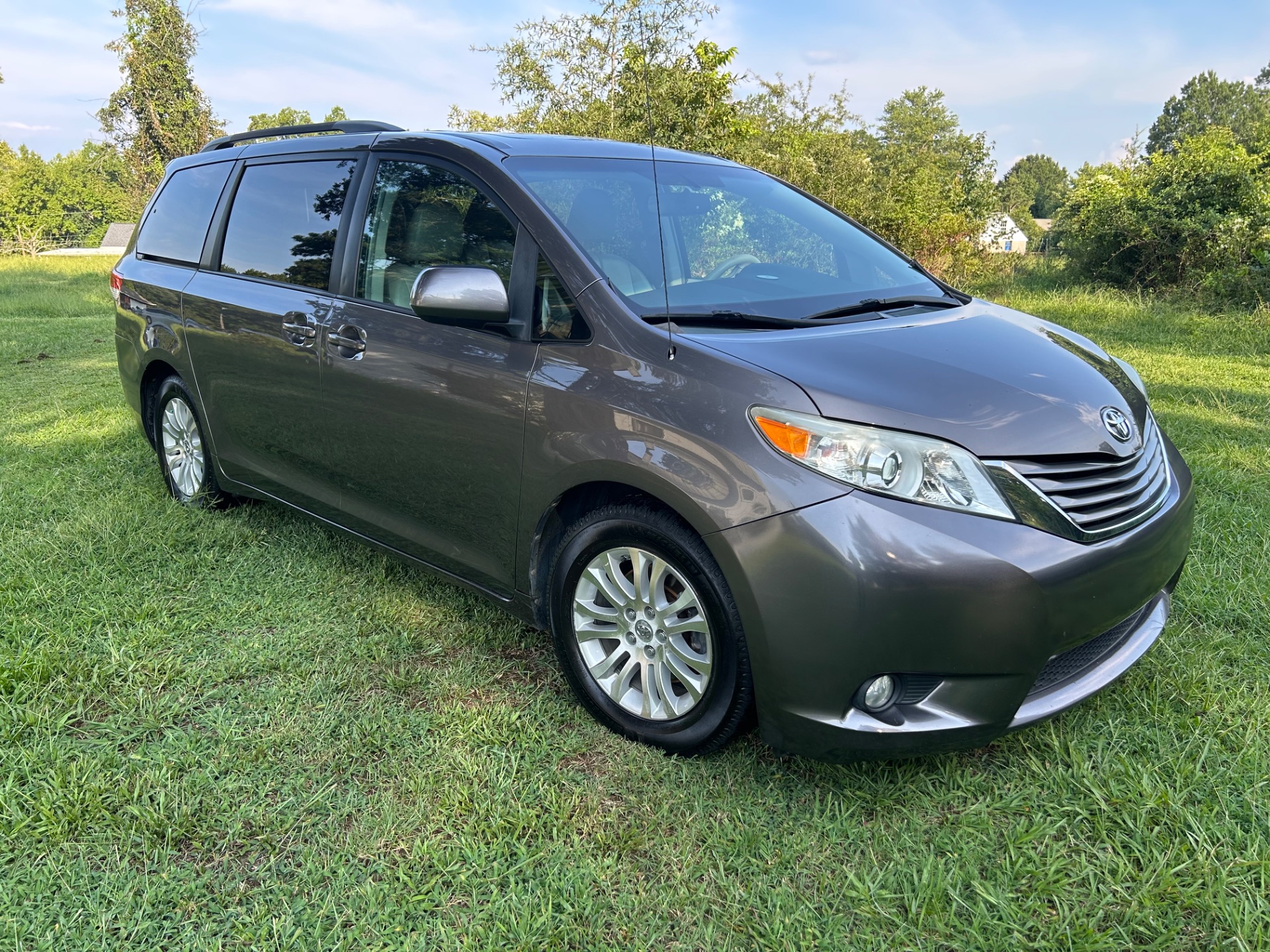 2011 TOYOTA Sienna GSL30L/GSL33L/GSL35L/ASL30L - Thumbnail 2