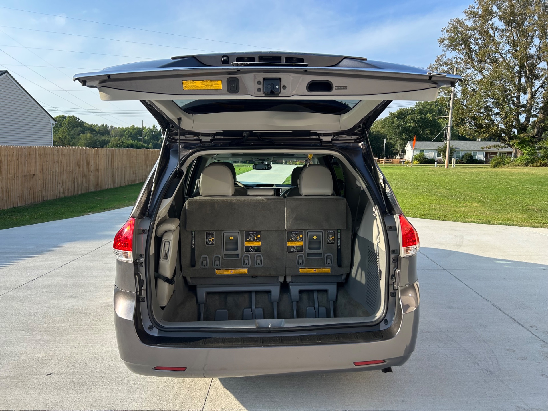 2011 TOYOTA Sienna GSL30L/GSL33L/GSL35L/ASL30L - Thumbnail 11